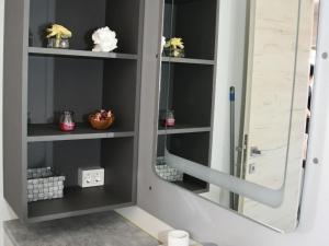 Mobile Home With Terrace And Sea View Azzuro