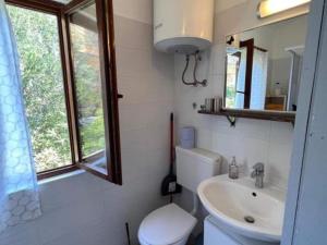 Apartments Valentinovo - One Bedroom Apartment With Sea View A