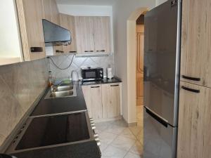 Luce Hilltop Cozy Apartment - Two Bedroom Apartment