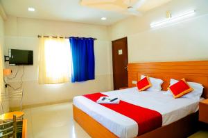 Hotel Breezeland - Erode Railway station