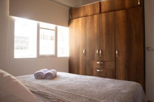 2 Cuadras Estadio - La 70, Laureles, 700MB, AC