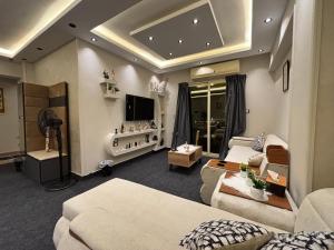 GBR Pyramids View Apartments & Tours