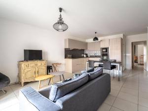 Appartement Central à Arcachon avec 2 Chambres, Parking Privé et Proche Plages - FR-1-319-16