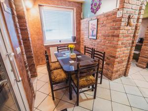 Elegant and Stylish Retreat Apartments with Terrace - Two Bedroom Apartment with Terrace