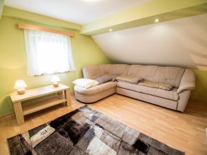 One Bedroom Holiday Home with Terrace and Garden