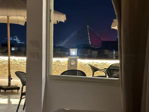 sun 3 pyramids view inn