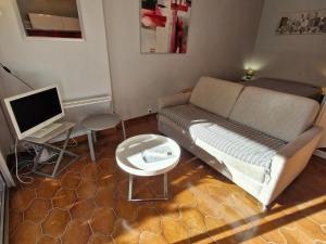 Studio climatisé avec parking, proche centre Sainte-Maxime - FR-1-780-60