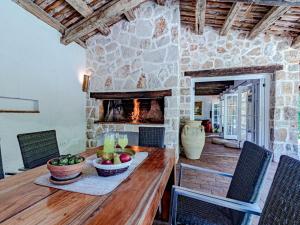 Stone House Anfitrite - Two Bedroom Villa with Private Pool and Terrace
