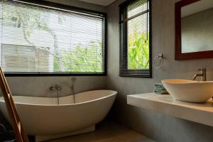 Villa Sakayana 4BR Canggu