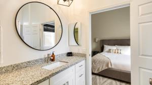 Eucalyptus by AvantStay Stunning Scottsdale Home w Communal Pool Hot Tub