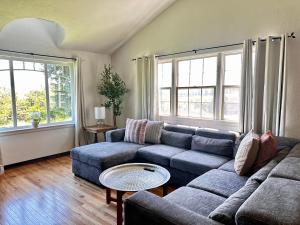 Farmhouse RV - Sunset Pergola - Fire Pit - Views