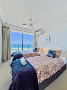 Beach life at Peninsula