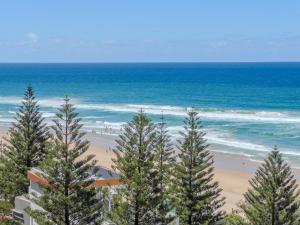 Beach life at Peninsula