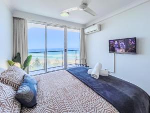 Beach life at Peninsula