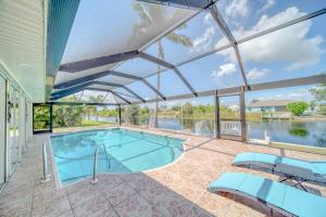 Paradise in Cape w Heated Pool and Gulf Access