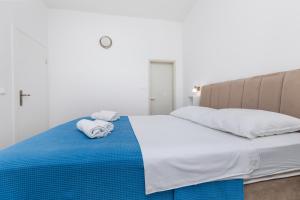 Apartments by the sea Drasnice, Makarska - 24869