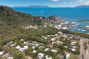 Island Holiday Memories in Nelly Bay