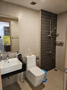 Charming & Bright Apartment