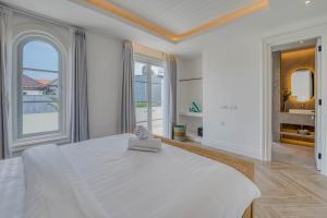 Blance A1 Colonial 4BR Villa in Berawa