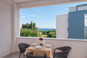 Luxury Rooms Near the Beach 