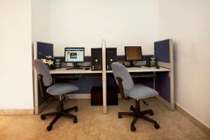 One Saltillo Derramadero