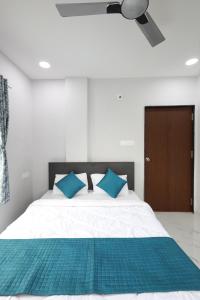 Azura Vista by Alt Acco