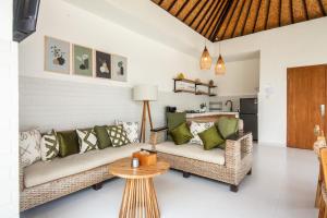 Homey Villa 2BR Seminyak