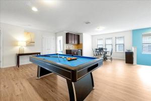 1678 LIMA AVE KISSIMMEE 9 BED