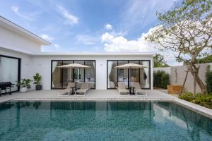 LeDa Villas - 5BR Private Pool Villa in Laguna