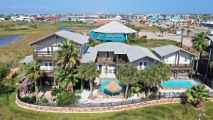 Fish Camp Buyout by AvantStay Unique 6BDR Escape Private Pool Views - Ubytování bez kategorie ve městě Port Aransas