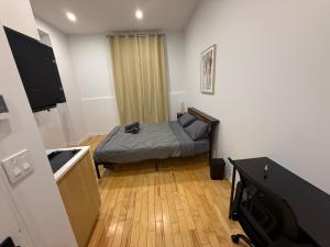 1 bedroom apartment near Montreal downtown with parking