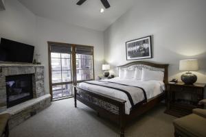 3 Bedroom Condo with Spa - Silver Baron Lodge condo