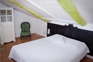 B&B / Chambres d'hotes Maison Saint Louis avec Jacuzzi : photos des chambres