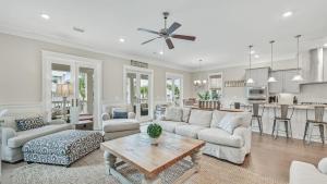 Barefoot Paradise by AvantStay Walk to Beach Pool Bikes - 4hvězdičkové hotely ve městě Inlet Beach