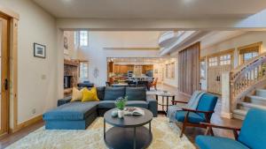 Grays Crossing by AvantStay Stunning 4BDR Cabin