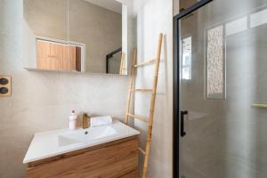 Spacious Cosy Apartment for 2 Bastille Paris