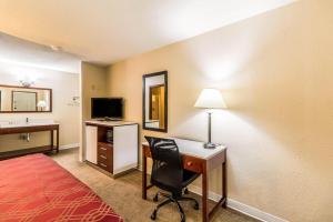 Econo Lodge - Valley City