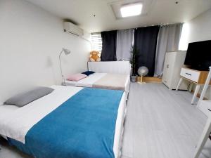 A house with a great view and elevator access near Hongdae Ipgu Station