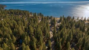 Lake Star by AvantStay Hot Tub Walk to Beach