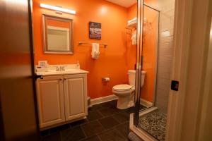 Downtown Urban Retreat 6 Beds Perfect for Groups