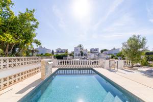 Apart-rent Casa con piscina Flamicell 0042