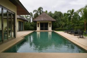 Luxury private pool villa 4 BR in Layan Hills Estate