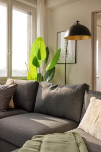 Spacious City View Apartment - Prime Location Biel