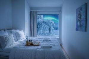 Aurora River View 3-Bedroom Apartment by BookLapland