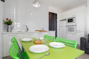 PINEDA III Apartment