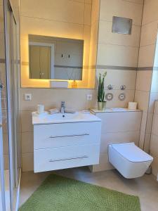 Deluxe Apartment Nähe Festspielhaus mit Tiefgaragenstellplatz