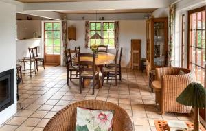 Amazing Home In Humble With Sauna