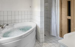 Amazing Home In Humble With Sauna