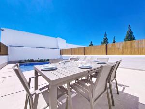 Los Alcazares Villa - 7410