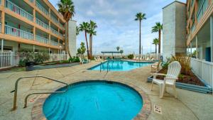Private Balcony w Ocean View Pool Hot Tub Access Ocean Echo by AvantStay